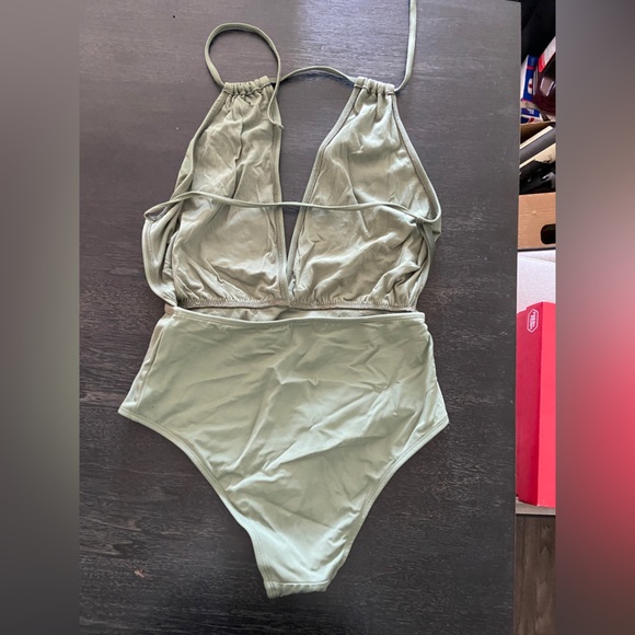 ASOS one piece plunge swimsuit - Picture 3 of 3